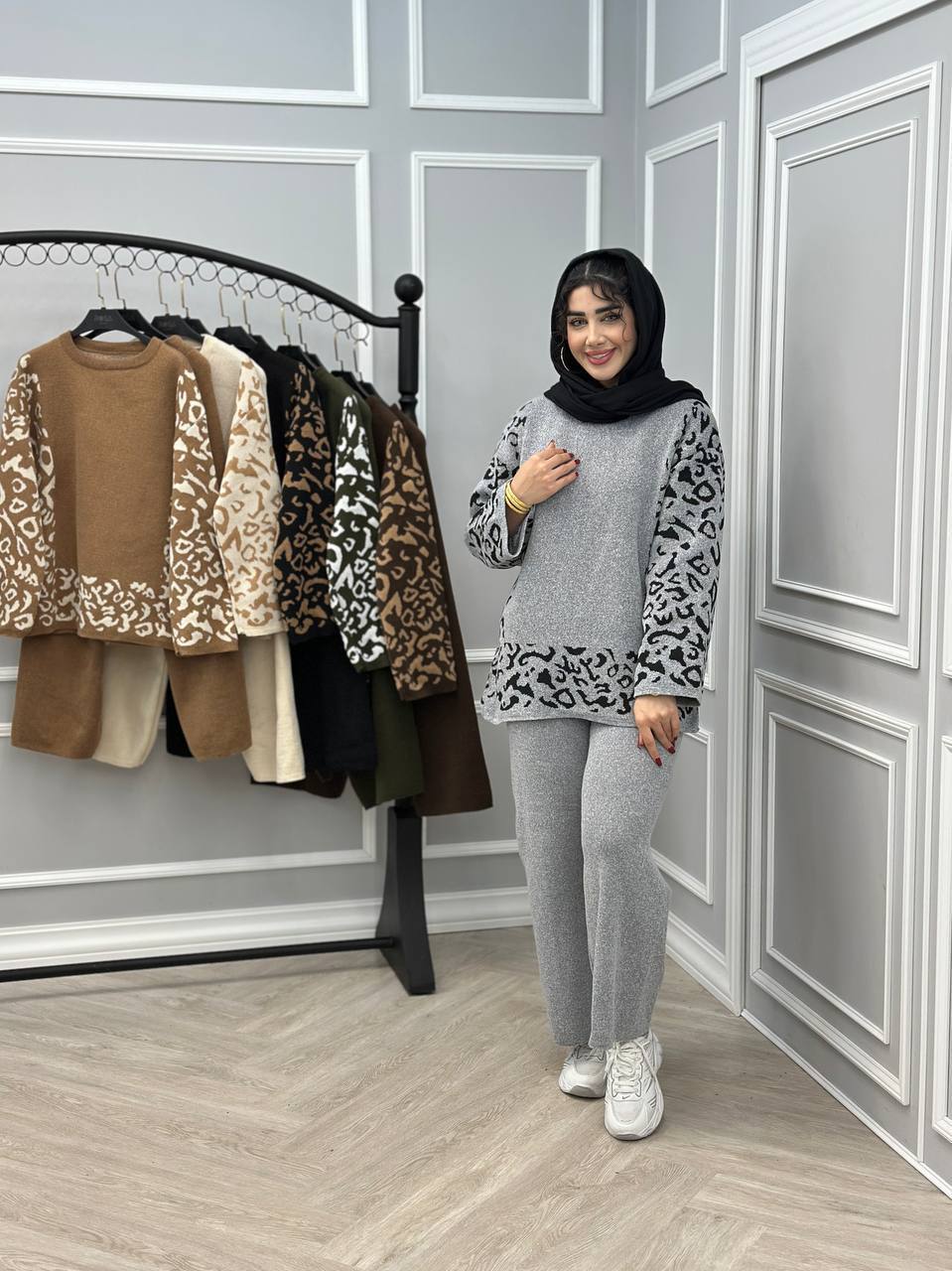 ست بافت خاص و شیک و ترند عسل ، ست بلوز و شلوار بافت زنانه و دخترانه خاص و ترند شده پلنگی