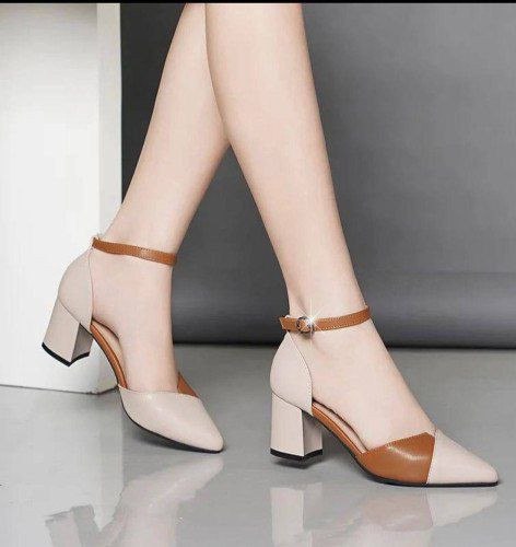 کفش مجلسی زنانه و دخترانه دو رنگ زنانه و دخترانه شیک ، کفش پاشنه ۷ سانت دو رنگ شیک