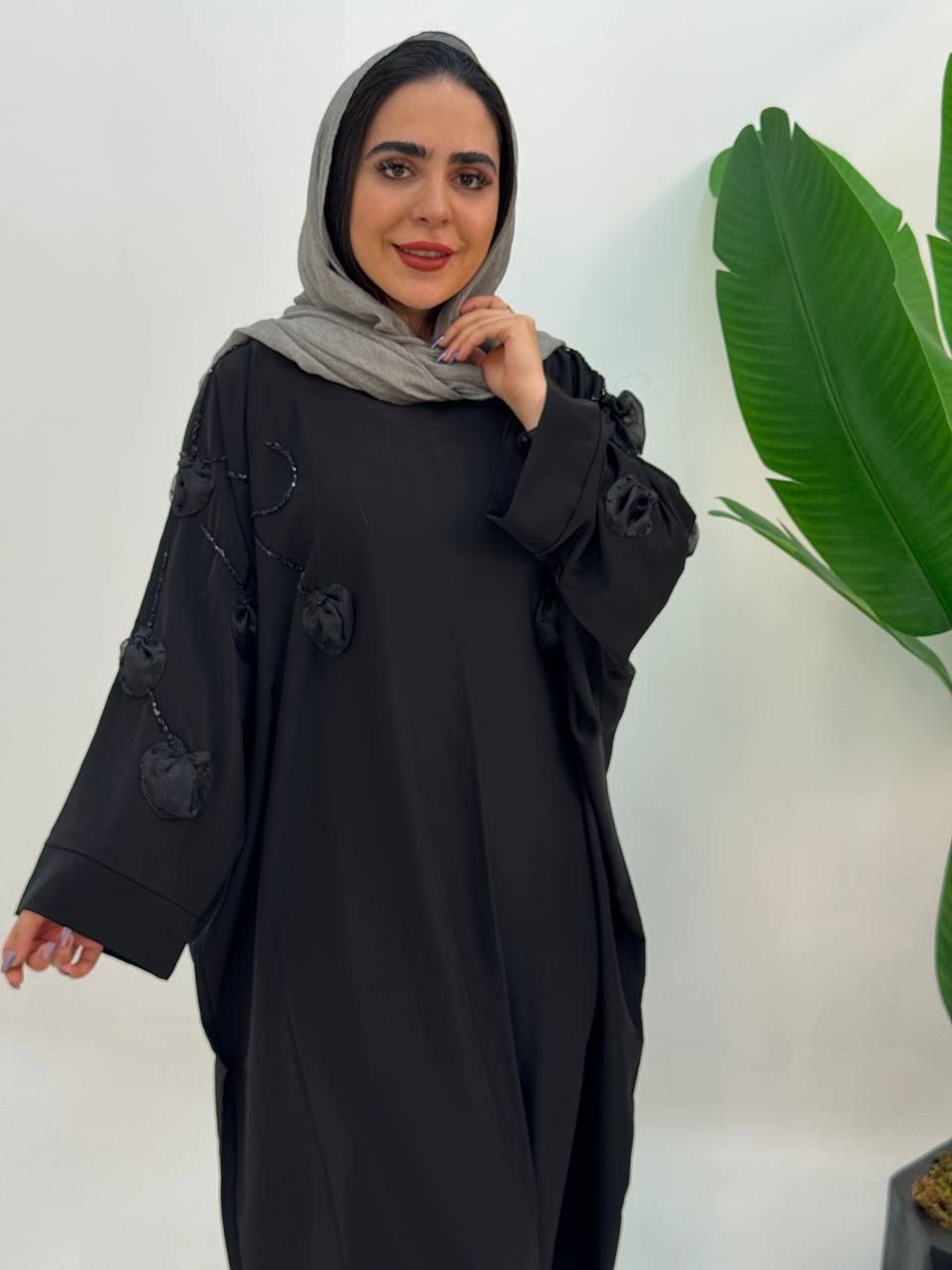 عبا گلدوزی زنانه و دخترانه شیک الیزه دست دوزی شده