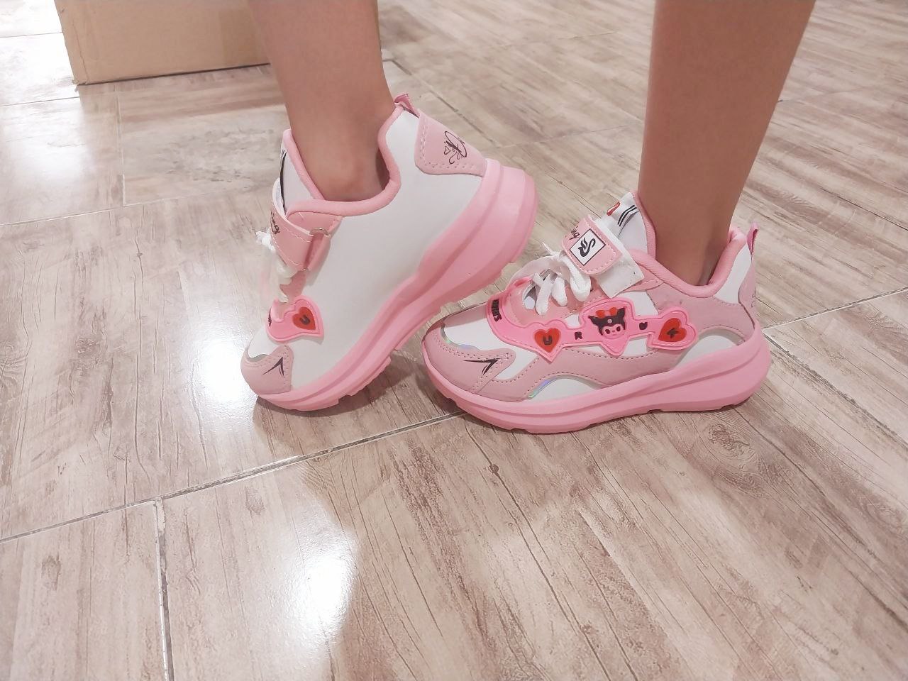 کتونی بچه گانه دخترانه راحت ، کفش کتونی دخترانه شیک و صورتی